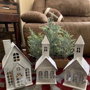 Set of 3 lit churches xmas/winter decor